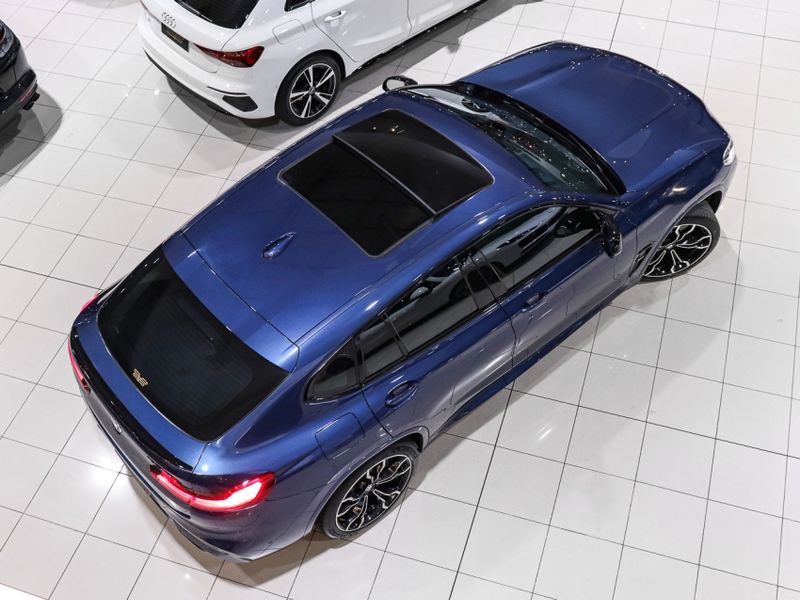 BMW X4 3.0 TWINPOWER GASOLINA M COMPETITION STEPTRONIC 2020/2020 VIA BELLA VEÍCULOS ESPECIAIS CAXIAS DO SUL / Carros no Vale