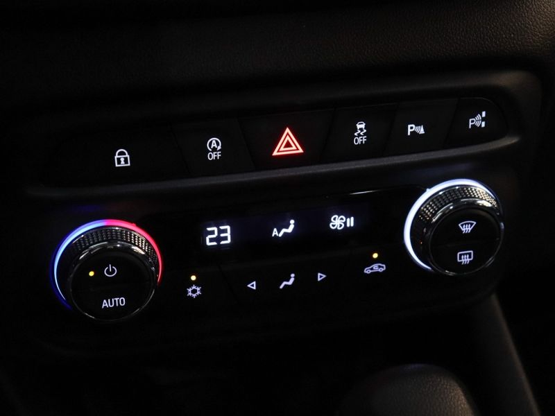 Chevrolet TRACKER 1.2 TURBO FLEX PREMIER AUTOMÁTICO 2021/2022 VIA BELLA VEÍCULOS ESPECIAIS CAXIAS DO SUL / Carros no Vale