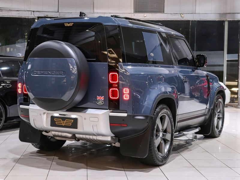 Land Rover DEFENDER 3.0 D300 TURBO DIESEL MHEV 90 HSE AWD AUTOMÁTICO 2023/2023 VIA BELLA VEÍCULOS ESPECIAIS CAXIAS DO SUL / Carros no Vale