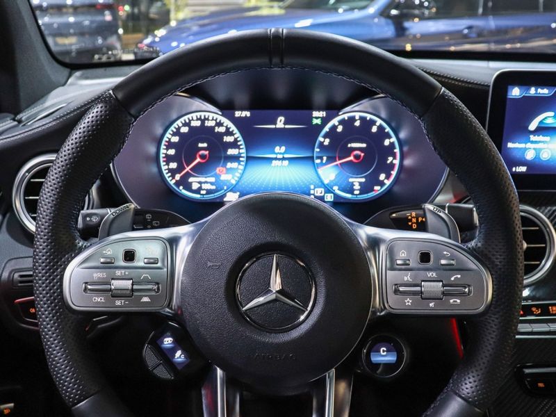 Mercedes-Benz GLC 43 AMG 3.0 V6 GASOLINA 4MATIC 9G-TRONIC 2021/2022 VIA BELLA VEÍCULOS ESPECIAIS CAXIAS DO SUL / Carros no Vale