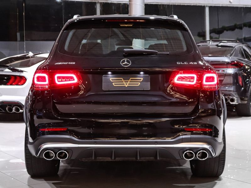 Mercedes-Benz GLC 43 AMG 3.0 V6 GASOLINA 4MATIC 9G-TRONIC 2021/2022 VIA BELLA VEÍCULOS ESPECIAIS CAXIAS DO SUL / Carros no Vale