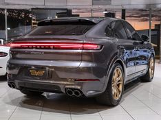 Porsche CAYENNE 4.0 V8 GASOLINA S COUPÉ AWD TIPTRONIC S 2023/2024 VIA BELLA VEÍCULOS ESPECIAIS CAXIAS DO SUL / Carros no Vale