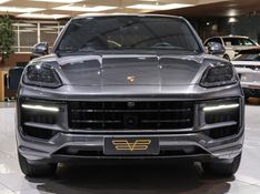 Porsche CAYENNE 4.0 V8 GASOLINA S COUPÉ AWD TIPTRONIC S 2023/2024 VIA BELLA VEÍCULOS ESPECIAIS CAXIAS DO SUL / Carros no Vale