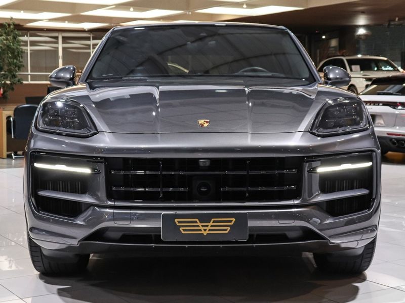 Porsche CAYENNE 4.0 V8 GASOLINA S COUPÉ AWD TIPTRONIC S 2023/2024 VIA BELLA VEÍCULOS ESPECIAIS CAXIAS DO SUL / Carros no Vale