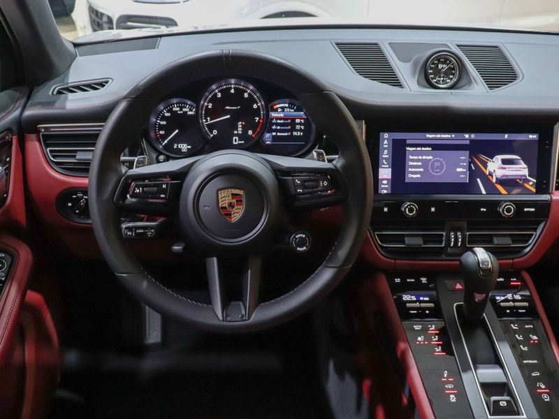 Porsche MACAN 2.0 TURBO GASOLINA T PDK 2022/2023 VIA BELLA VEÍCULOS ESPECIAIS CAXIAS DO SUL / Carros no Vale