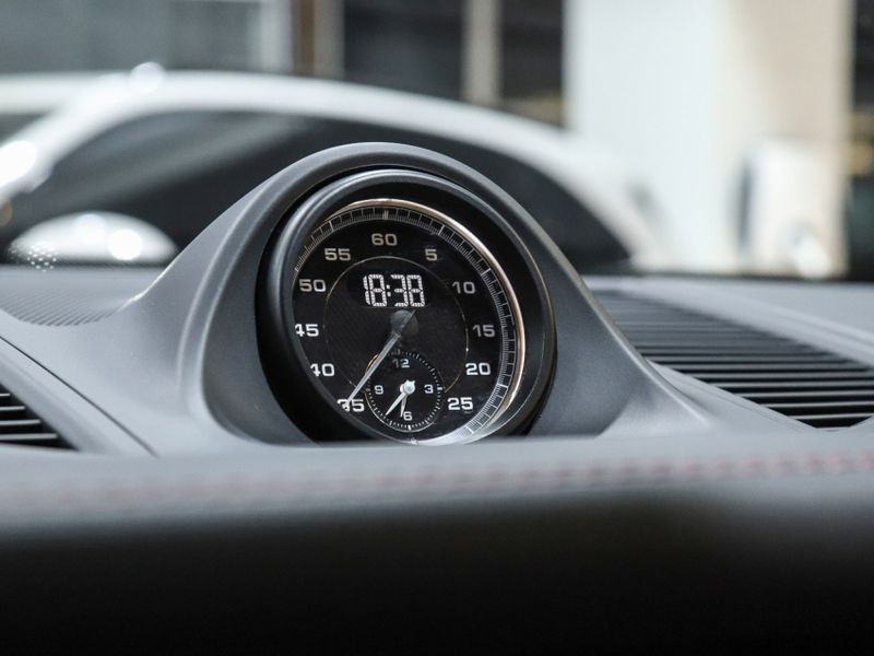 Porsche MACAN 2.0 TURBO GASOLINA T PDK 2022/2023 VIA BELLA VEÍCULOS ESPECIAIS CAXIAS DO SUL / Carros no Vale