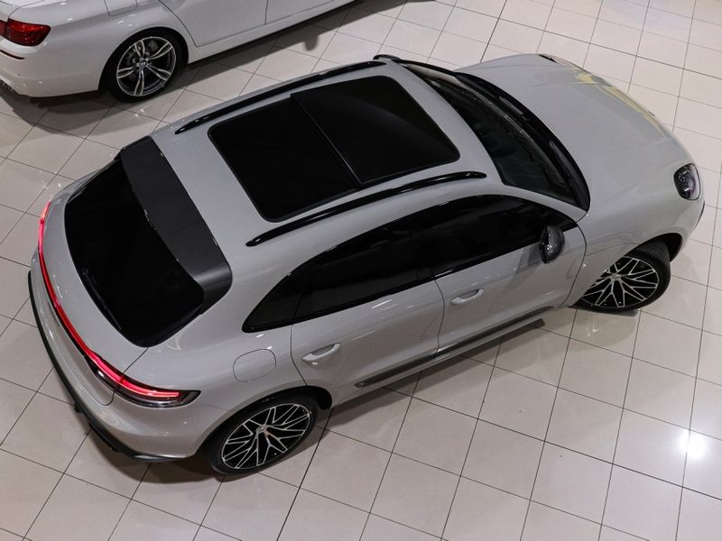 Porsche MACAN 2.0 TURBO GASOLINA T PDK 2022/2023 VIA BELLA VEÍCULOS ESPECIAIS CAXIAS DO SUL / Carros no Vale