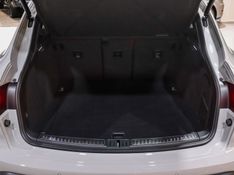 Porsche MACAN 2.0 TURBO GASOLINA T PDK 2022/2023 VIA BELLA VEÍCULOS ESPECIAIS CAXIAS DO SUL / Carros no Vale