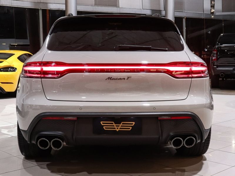 Porsche MACAN 2.0 TURBO GASOLINA T PDK 2022/2023 VIA BELLA VEÍCULOS ESPECIAIS CAXIAS DO SUL / Carros no Vale
