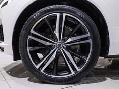 Volvo XC60 2.0 T8 HYBRID R-DESIGN AWD GEARTRONIC 2021/2021 VIA BELLA VEÍCULOS ESPECIAIS CAXIAS DO SUL / Carros no Vale