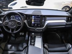 Volvo XC60 2.0 T8 HYBRID R-DESIGN AWD GEARTRONIC 2021/2021 VIA BELLA VEÍCULOS ESPECIAIS CAXIAS DO SUL / Carros no Vale