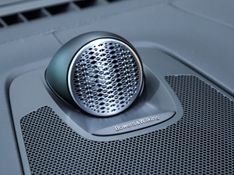 Volvo XC60 2.0 T8 PHEV POLESTAR ENGINEERED AWD GEARTRONIC 2025/2026 VIA BELLA VEÍCULOS ESPECIAIS CAXIAS DO SUL / Carros no Vale