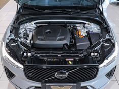 Volvo XC60 2.0 T8 PHEV POLESTAR ENGINEERED AWD GEARTRONIC 2025/2026 VIA BELLA VEÍCULOS ESPECIAIS CAXIAS DO SUL / Carros no Vale