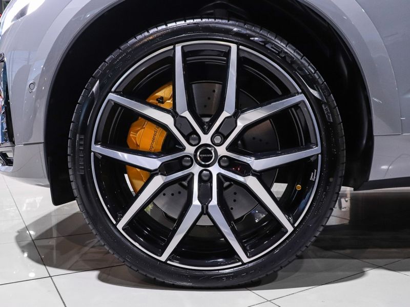 Volvo XC60 2.0 T8 PHEV POLESTAR ENGINEERED AWD GEARTRONIC 2025/2026 VIA BELLA VEÍCULOS ESPECIAIS CAXIAS DO SUL / Carros no Vale Volvo XC60 2.0 T8 PHEV POLESTAR ENGINEERED AWD GEARTRONIC 2025/2026 VIA BELLA VEÍCULOS ESPECIAIS CAXIAS DO SUL / Carros no Vale