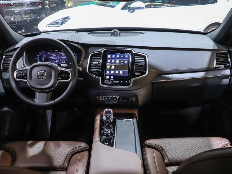Volvo XC90 2.0 T8 RECHARGE ULTIMATE AWD GEARTRONIC 2023/2023 VIA BELLA VEÍCULOS ESPECIAIS CAXIAS DO SUL / Carros no Vale Volvo XC90 2.0 T8 RECHARGE ULTIMATE AWD GEARTRONIC 2023/2023 VIA BELLA VEÍCULOS ESPECIAIS CAXIAS DO SUL / Carros no Vale