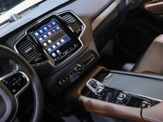 Volvo XC90 2.0 T8 RECHARGE ULTIMATE AWD GEARTRONIC 2023/2023 VIA BELLA VEÍCULOS ESPECIAIS CAXIAS DO SUL / Carros no Vale