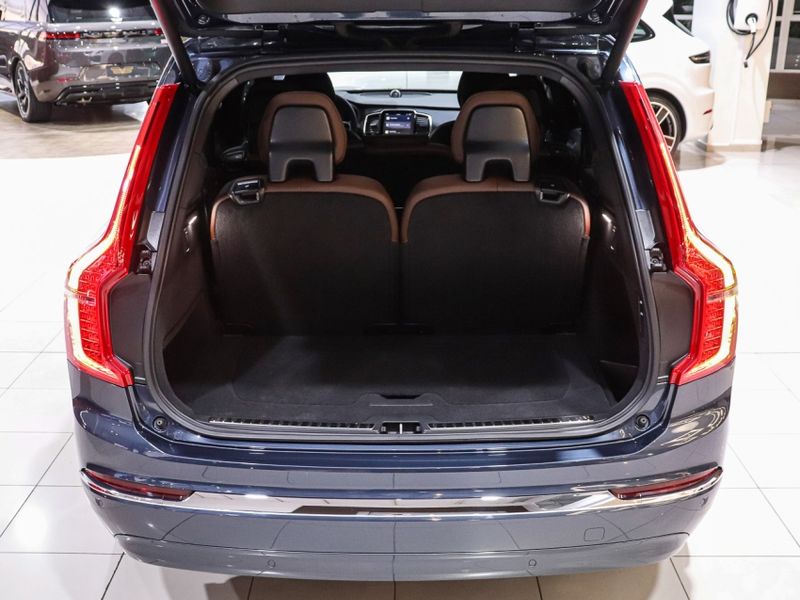 Volvo XC90 2.0 T8 RECHARGE ULTIMATE AWD GEARTRONIC 2023/2023 VIA BELLA VEÍCULOS ESPECIAIS CAXIAS DO SUL / Carros no Vale Volvo XC90 2.0 T8 RECHARGE ULTIMATE AWD GEARTRONIC 2023/2023 VIA BELLA VEÍCULOS ESPECIAIS CAXIAS DO SUL / Carros no Vale