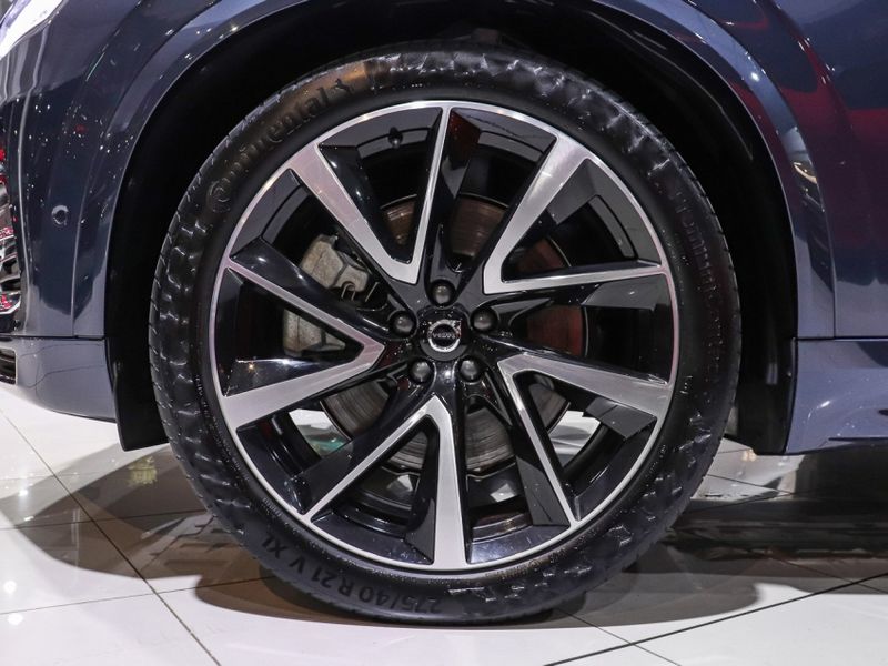 Volvo XC90 2.0 T8 RECHARGE ULTIMATE AWD GEARTRONIC 2023/2023 VIA BELLA VEÍCULOS ESPECIAIS CAXIAS DO SUL / Carros no Vale Volvo XC90 2.0 T8 RECHARGE ULTIMATE AWD GEARTRONIC 2023/2023 VIA BELLA VEÍCULOS ESPECIAIS CAXIAS DO SUL / Carros no Vale