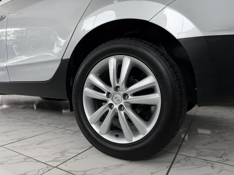 Hyundai IX35 2.0 2015 SÓ MOTOS E AUTOMÓVEIS SANTA CRUZ DO SUL / Carros no Vale