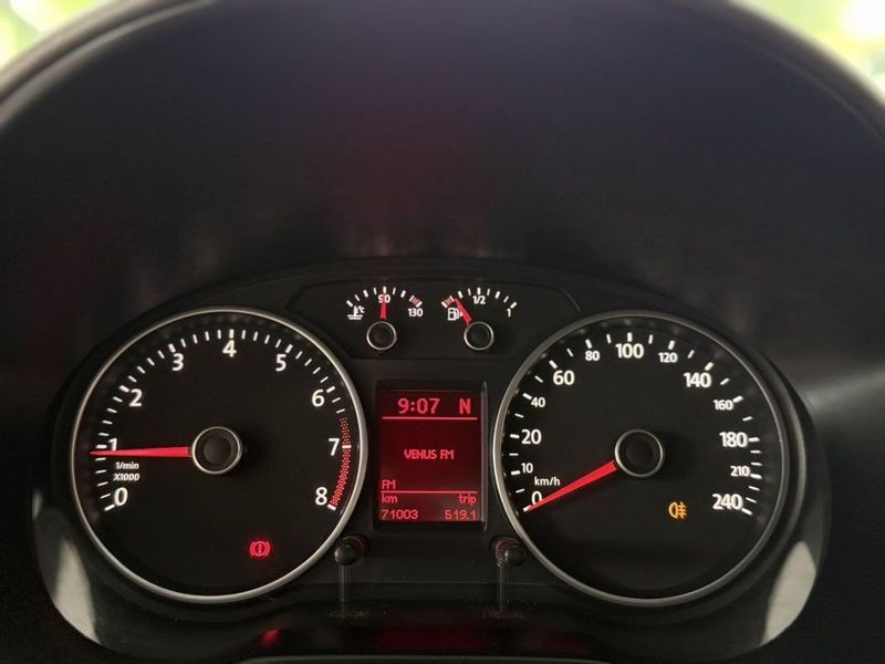 VOLKSWAGEN VOYAGE EVIDENCE 1.6 2015 SÓ MOTOS E AUTOMÓVEIS SANTA CRUZ DO SUL / Carros no Vale