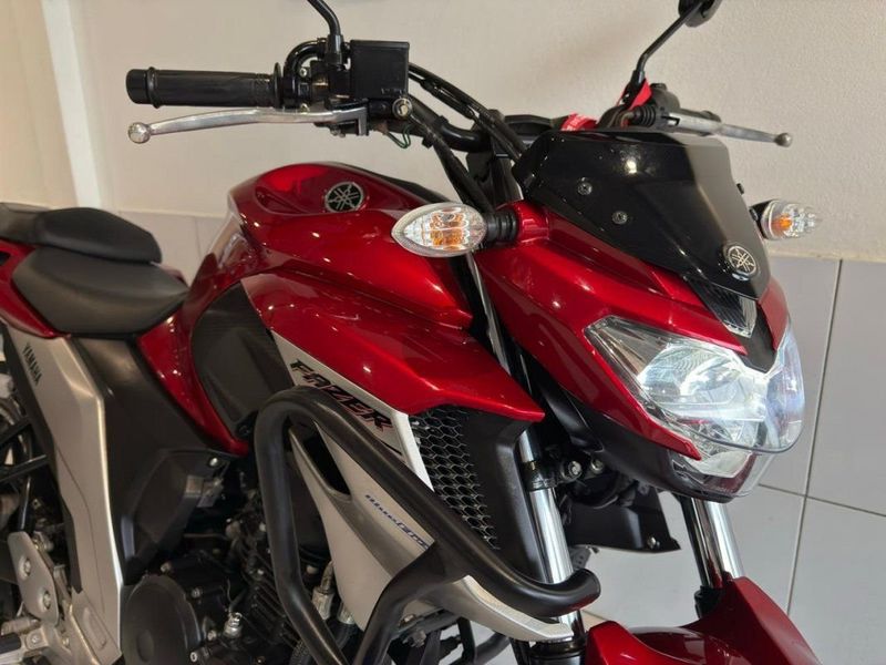 Yamaha FZ25 250 FAZER 2020 SÓ MOTOS E AUTOMÓVEIS SANTA CRUZ DO SUL / Carros no Vale