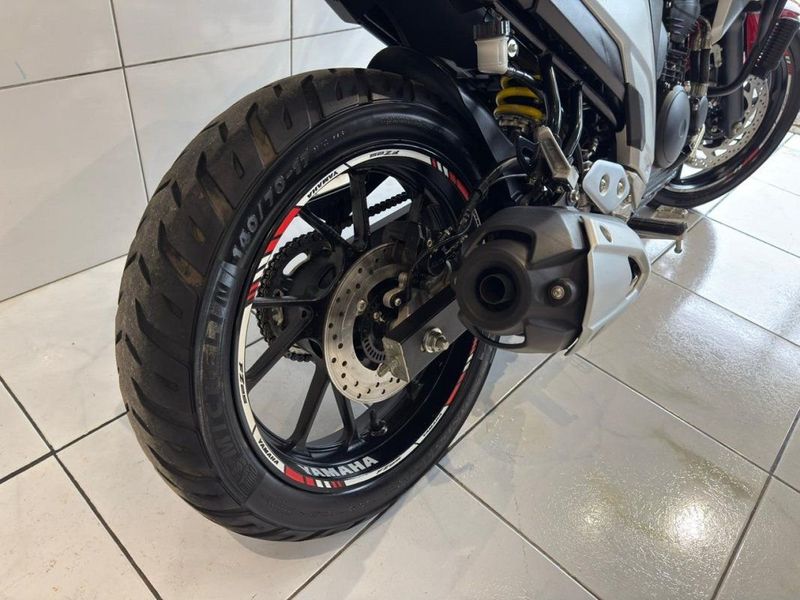 Yamaha FZ25 250 FAZER 2020 SÓ MOTOS E AUTOMÓVEIS SANTA CRUZ DO SUL / Carros no Vale