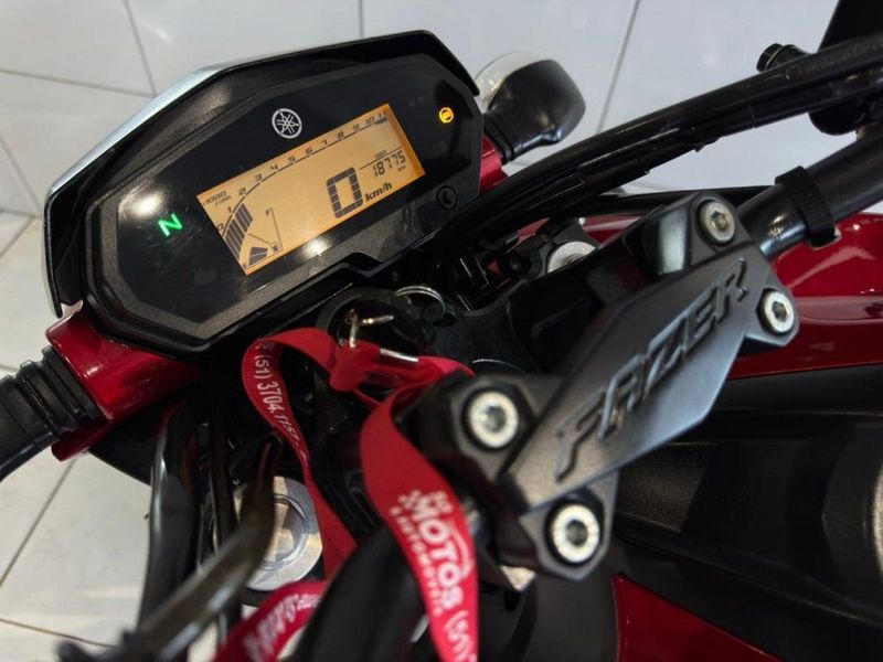 Yamaha FZ25 250 FAZER 2020 SÓ MOTOS E AUTOMÓVEIS SANTA CRUZ DO SUL / Carros no Vale