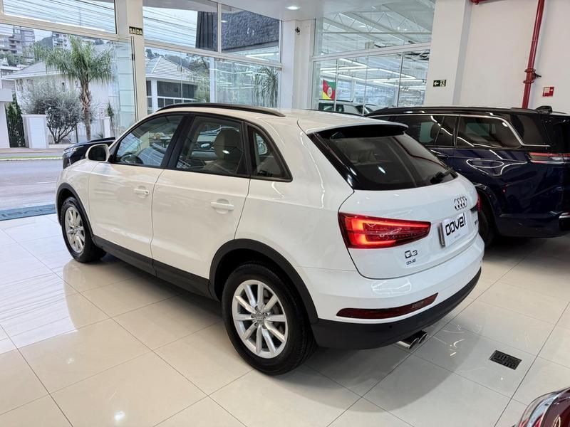 Audi Q3 1.4 Tfsi 150cv Attraction 2015/2016 COVEL VEICULOS ENCANTADO / Carros no Vale Audi Q3 1.4 Tfsi 150cv Attraction 2015/2016 COVEL VEICULOS ENCANTADO / Carros no Vale