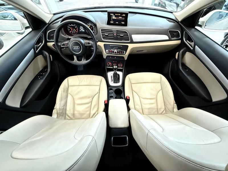 Audi Q3 1.4 Tfsi 150cv Attraction 2015/2016 COVEL VEICULOS ENCANTADO / Carros no Vale Audi Q3 1.4 Tfsi 150cv Attraction 2015/2016 COVEL VEICULOS ENCANTADO / Carros no Vale