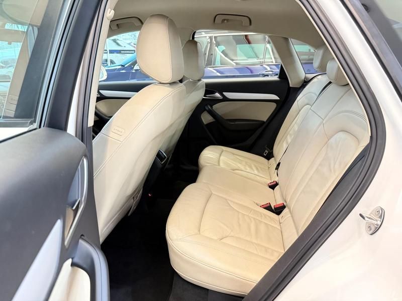 Audi Q3 1.4 Tfsi 150cv Attraction 2015/2016 COVEL VEICULOS ENCANTADO / Carros no Vale Audi Q3 1.4 Tfsi 150cv Attraction 2015/2016 COVEL VEICULOS ENCANTADO / Carros no Vale