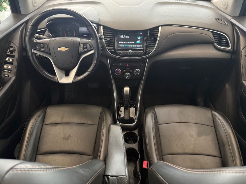 Chevrolet Tracker Midnight 1.4 Turbo 2018/2019 COVEL VEICULOS ENCANTADO / Carros no Vale