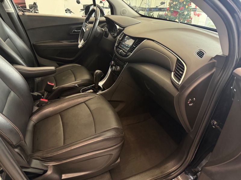 Chevrolet Tracker Midnight 1.4 Turbo 2018/2019 COVEL VEICULOS ENCANTADO / Carros no Vale