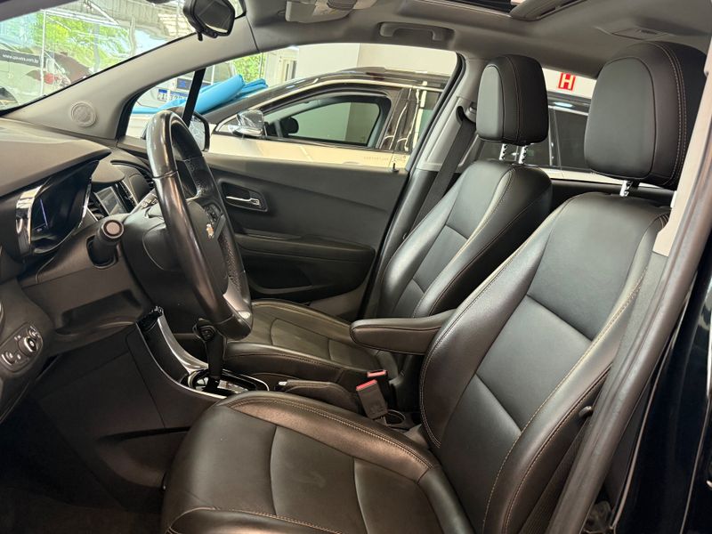 Chevrolet Tracker Midnight 1.4 Turbo 2018/2019 COVEL VEICULOS ENCANTADO / Carros no Vale