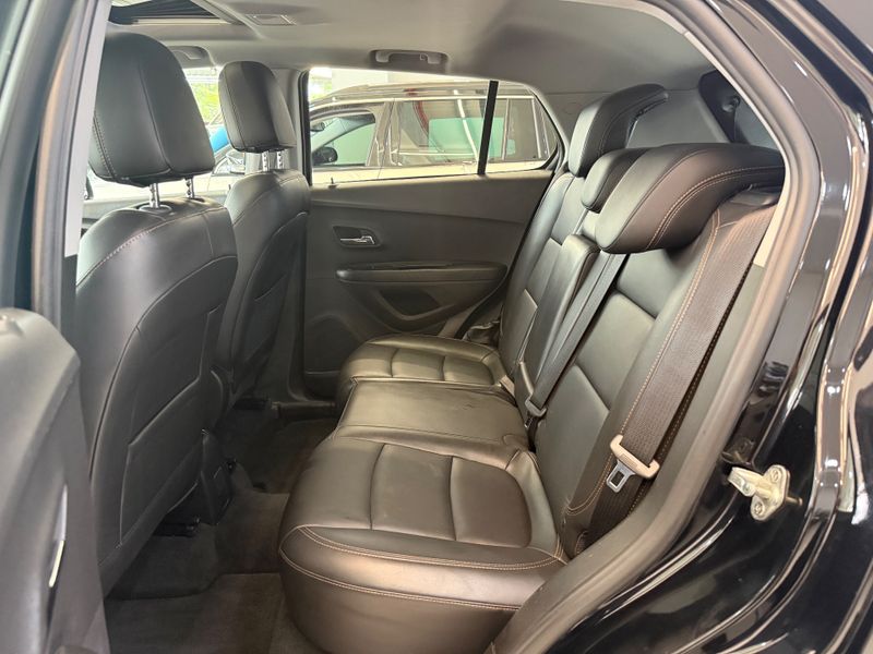 Chevrolet Tracker Midnight 1.4 Turbo 2018/2019 COVEL VEICULOS ENCANTADO / Carros no Vale