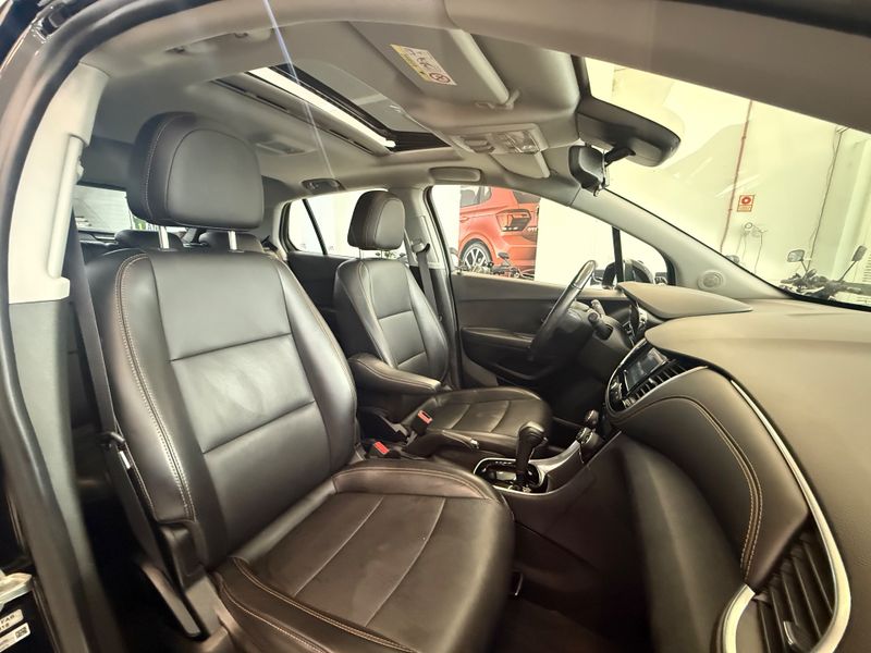 Chevrolet Tracker Midnight 1.4 Turbo 2018/2019 COVEL VEICULOS ENCANTADO / Carros no Vale