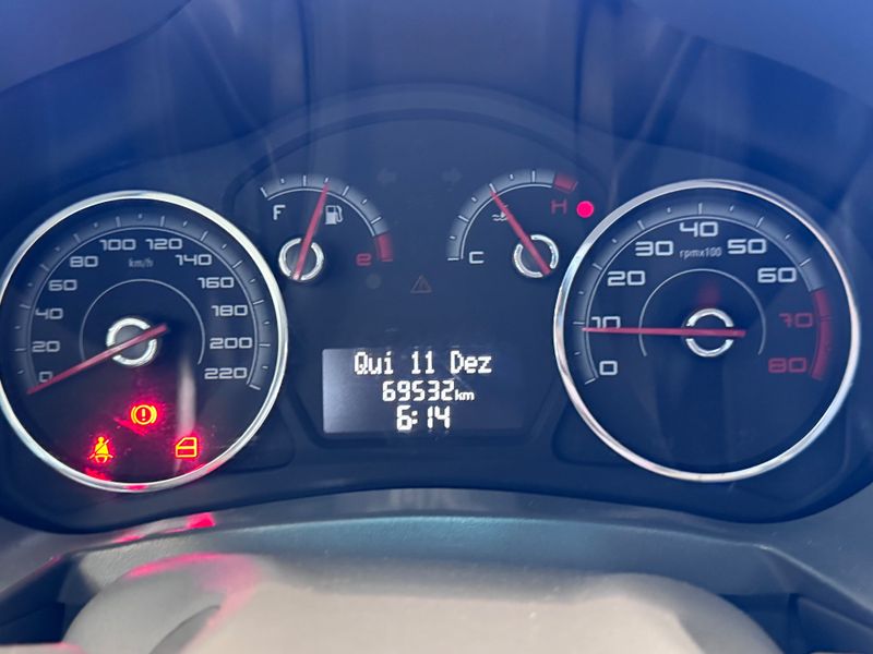 Fiat Palio Attract 1.4 2015/2016 COVEL VEICULOS ENCANTADO / Carros no Vale Fiat Palio Attract 1.4 2015/2016 COVEL VEICULOS ENCANTADO / Carros no Vale