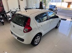 Fiat Palio Attract 1.4 2015/2016 COVEL VEICULOS ENCANTADO / Carros no Vale