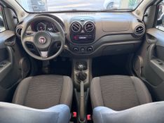 Fiat Palio Attract 1.4 2015/2016 COVEL VEICULOS ENCANTADO / Carros no Vale