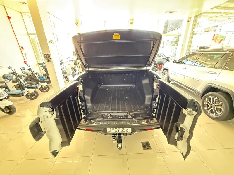 Fiat Toro Volcano 2.0 16v 4×4 Tb 2018/2019 COVEL VEICULOS ENCANTADO / Carros no Vale Fiat Toro Volcano 2.0 16v 4×4 Tb 2018/2019 COVEL VEICULOS ENCANTADO / Carros no Vale