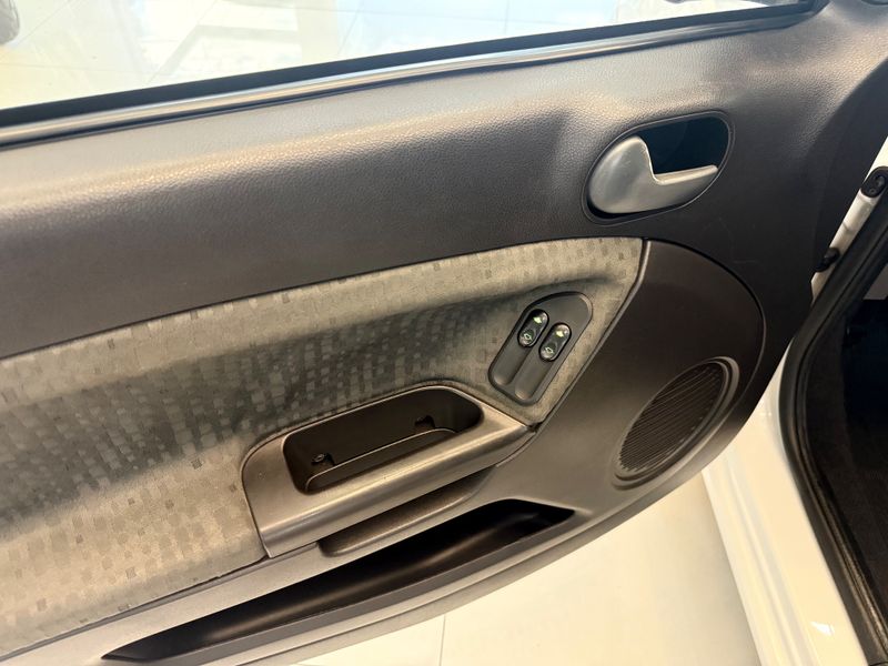 Ford Fiesta Sedan1.6flex 2012/2012 COVEL VEICULOS ENCANTADO / Carros no Vale Ford Fiesta Sedan1.6flex 2012/2012 COVEL VEICULOS ENCANTADO / Carros no Vale