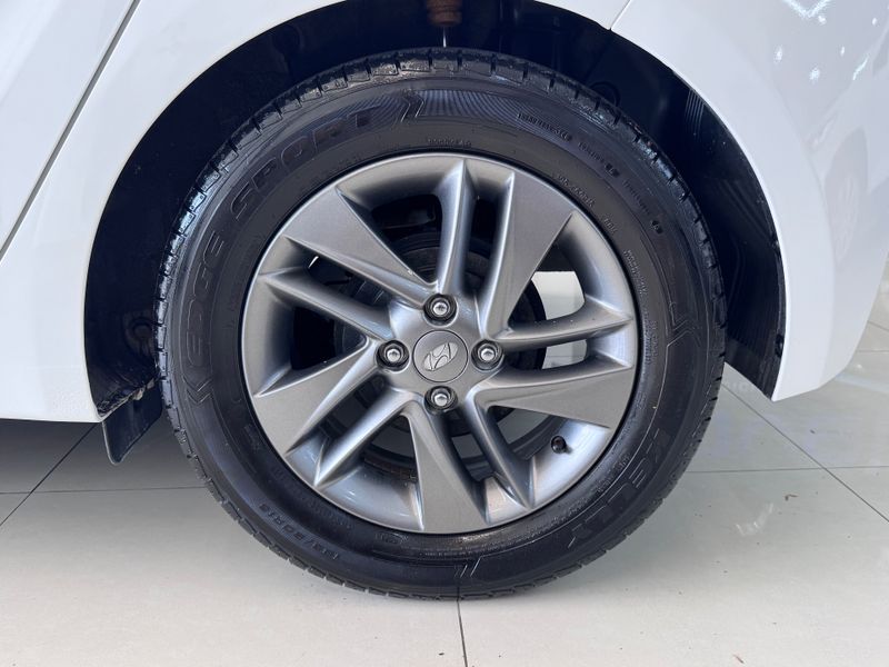 Hyundai Hb20 1.6a Prem 2012/2013 COVEL VEICULOS ENCANTADO / Carros no Vale Hyundai Hb20 1.6a Prem 2012/2013 COVEL VEICULOS ENCANTADO / Carros no Vale