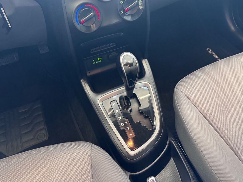 Hyundai Hb20 1.6a Prem 2012/2013 COVEL VEICULOS ENCANTADO / Carros no Vale Hyundai Hb20 1.6a Prem 2012/2013 COVEL VEICULOS ENCANTADO / Carros no Vale