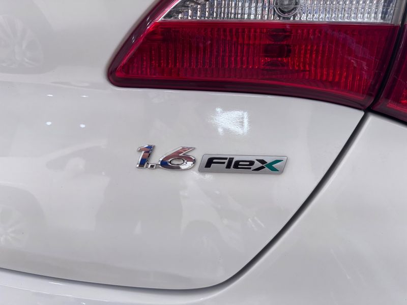 Hyundai Hb20 1.6a Prem 2012/2013 COVEL VEICULOS ENCANTADO / Carros no Vale Hyundai Hb20 1.6a Prem 2012/2013 COVEL VEICULOS ENCANTADO / Carros no Vale