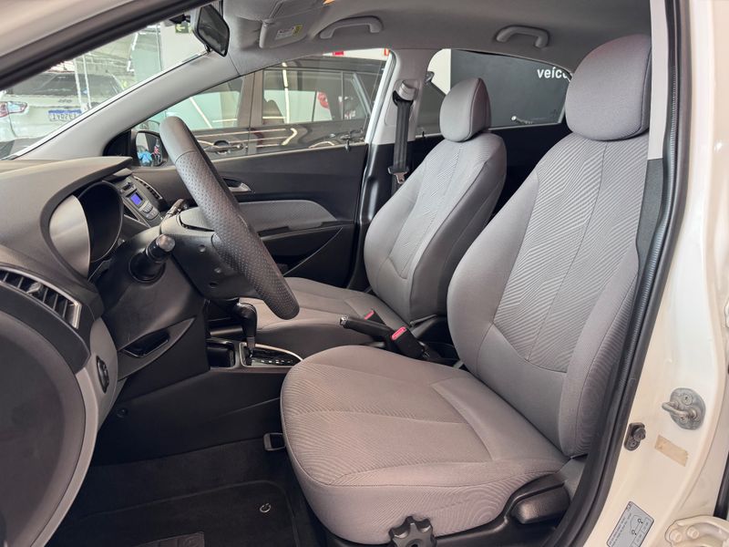 Hyundai Hb20 1.6a Prem 2012/2013 COVEL VEICULOS ENCANTADO / Carros no Vale Hyundai Hb20 1.6a Prem 2012/2013 COVEL VEICULOS ENCANTADO / Carros no Vale