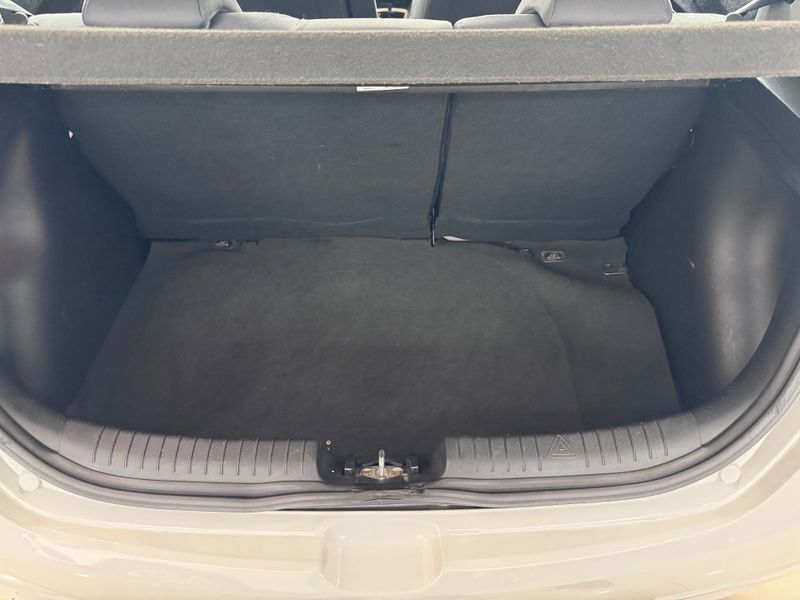 Hyundai Hb20 1.6a Prem 2012/2013 COVEL VEICULOS ENCANTADO / Carros no Vale Hyundai Hb20 1.6a Prem 2012/2013 COVEL VEICULOS ENCANTADO / Carros no Vale