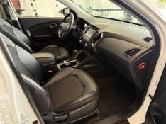 Hyundai Ix35 Gl 2.0 16v 2wd 2018/2019 COVEL VEICULOS ENCANTADO / Carros no Vale