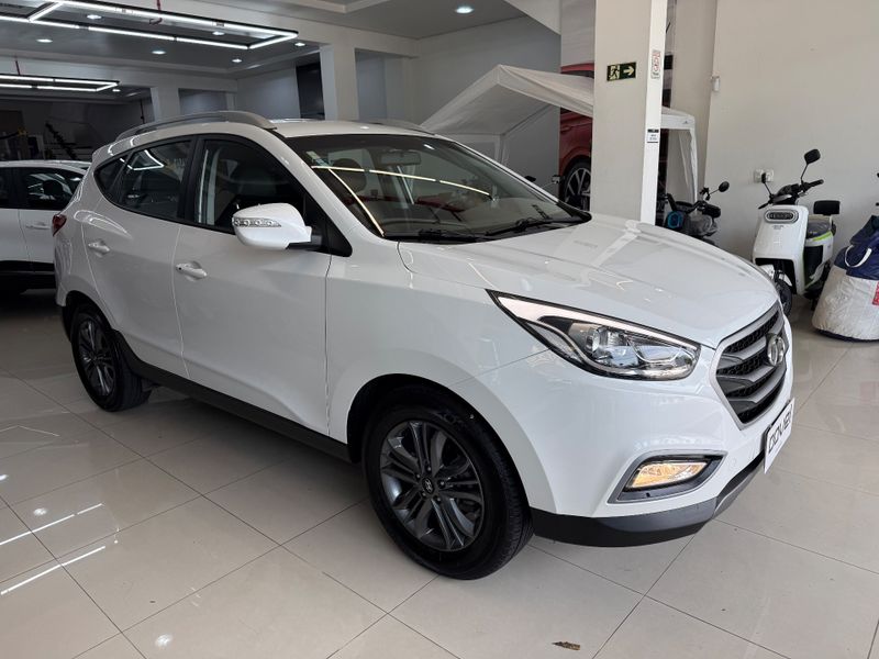 Hyundai Ix35 Gl 2.0 16v 2wd 2018/2019 COVEL VEICULOS ENCANTADO / Carros no Vale