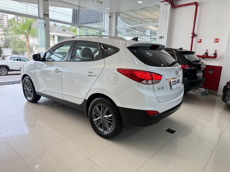 Hyundai Ix35 Gl 2.0 16v 2wd 2018/2019 COVEL VEICULOS ENCANTADO / Carros no Vale