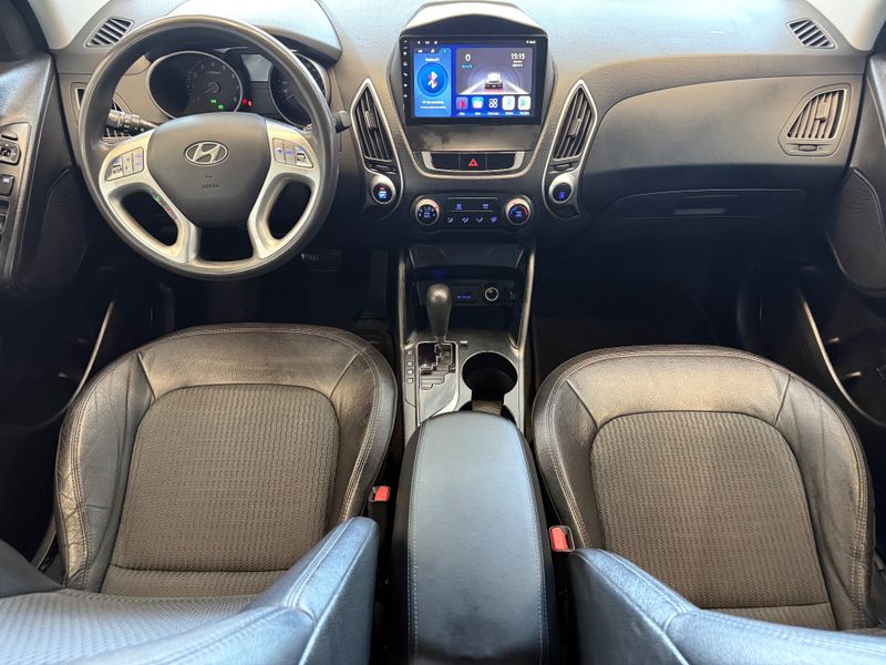Hyundai Ix35 Gls 2.0 16v 2wd 2015/2016 COVEL VEICULOS ENCANTADO / Carros no Vale