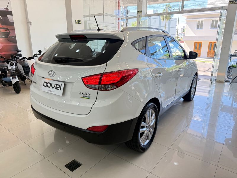 Hyundai Ix35 Gls 2.0 16v 2wd 2015/2016 COVEL VEICULOS ENCANTADO / Carros no Vale